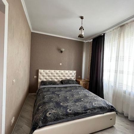 Видовая 1 Ком На Осокорках Kyiv Exterior photo